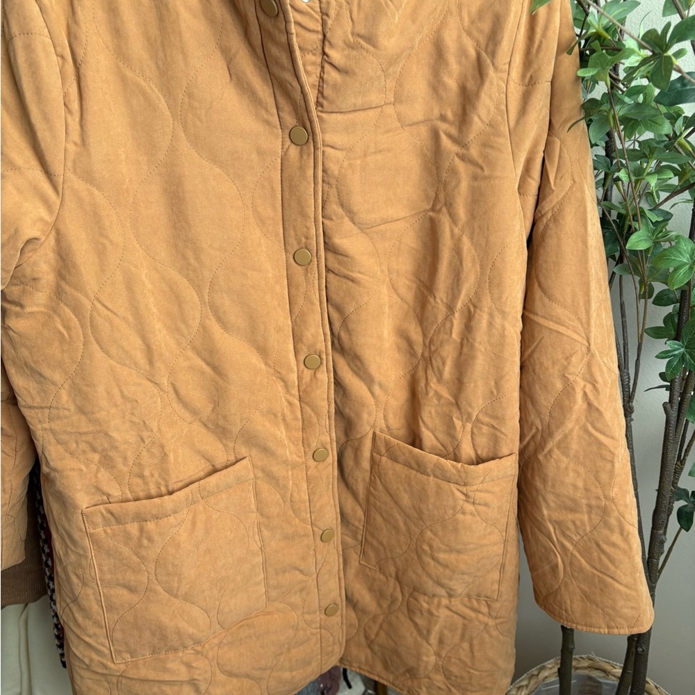 Hem & Thread Cream and Tan Teddy Jacket reversible - Picture 6 of 6